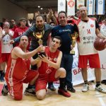 מעמד קבלת הגביע (קרדיט: סימנים הפקות)